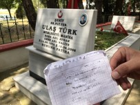 HELİKOPTER KAZASI - Şehit mezarına bırakılan not duygulandırdı