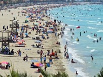 SANTORINI - Çeşme Bayramda 9 Gün Doluluk Yaşamadı