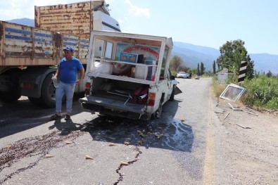 Dondurma Satmaya Giderken Kaza Yaptı