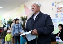 Kazakistan'da Oy Sayımı Başladı