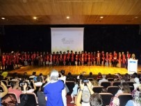 SANAYI VE TICARET ODASı - DÜ Eczacılık Fakültesi İkinci Mezunlarını Verdi