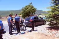 İÇKİ ŞİŞESİ - 'Dur' İhtarından Kaçan Sürücünün Aracında Uyuşturucu Yakalandı