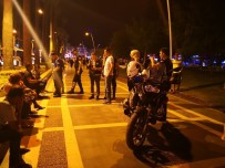 HEDİYELİK EŞYA - Marmaris'te Seyyar Satıcı Ve Dilencilere Ceza