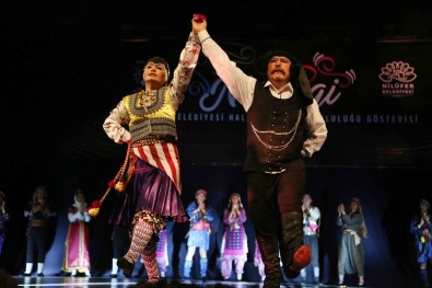 Nilüfer Belediyesi Halk Dansları Topluluğu 'Nirengi' İle Büyüledi