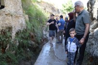 OSMAN AK - Vatandaşlar, Hafta Sonu İspendere İçmelerine Akın Etti