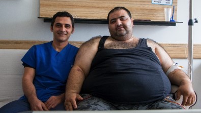 225 Kiloluk Hastaya Anka'da Obezite Cerrahisi