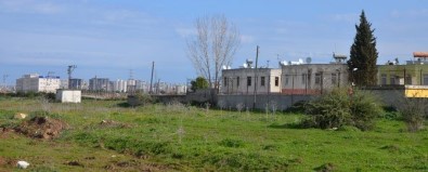 Adanalılar 'Sosyal Evler'in Konumundan Şikayetçi