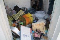 MERMİ - Aynı Evden Bu Kez 10 Kamyonet Çöp Çıktı