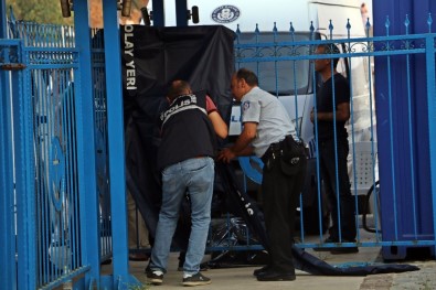 Denizde Dehşet Açıklaması Boğazında Plastik Kelepçe Takılı Ceset Bulundu