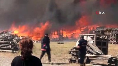 GÜNCELLEME - Manisa'da Palet Fabrikasında Yangın