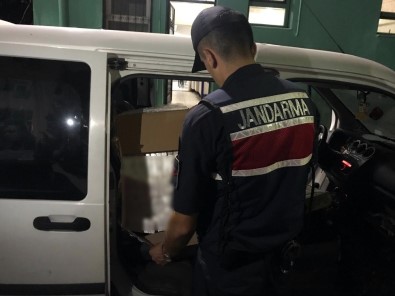 Kocaeli'de 2 Bin Paket Kaçak Sigara Yakalandı