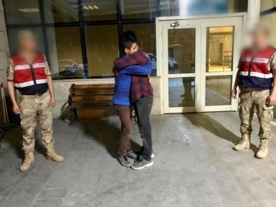 Siirt'te Kayıp Çocuğu Jandarma Buldu