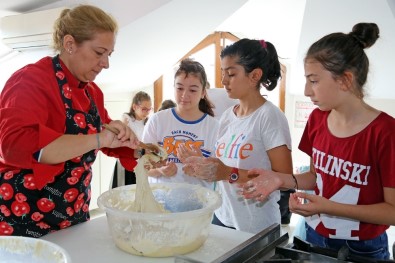 Ataşehirli Minik Şefler Mutfakta