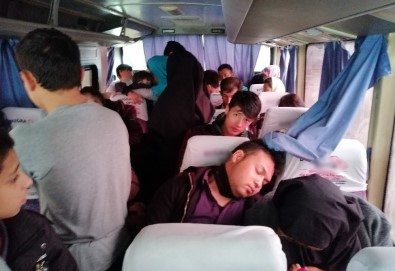Çanakkale'de 52 Mülteci Yakalandı