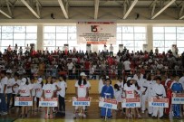 HASAN BASRI GÜZELOĞLU - Diyarbakır'da 30 Branşta Yaz Spor Kursları Açıldı