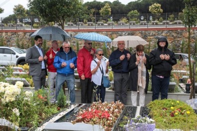 Doğan Hakyemez Mezarı Başında Anıldı