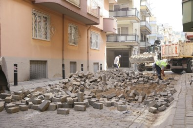 Efeler'de Sokaklar Yenileniyor