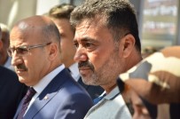 ŞEHİT BABASI - Şehit Babası 15 Temmuz Fotoğraf Sergisini Gözyaşlarıyla Gezdi