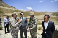 İDRIS AKBıYıK - Vali Akbıyık, İran Sınırındaki Güvenlik Yolları Ve Duvarlarını İnceledi