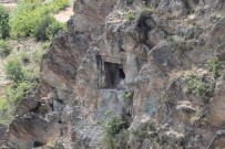 DENIZ PIŞKIN - Definecilerin Talan Ettiği Gavur Dağı'nda Arkeolojik Kazı Yapılacak