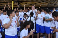 YÜZME KURSU - Germencik'te Yaz Spor Okulu Öğrencileri Sevindirildi