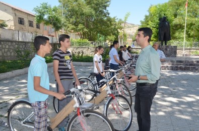 LGS'de Başarılı Öğrencilere Bisiklet