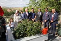 MURAT GIRGIN - 15 Temmuz Şehitlerinin, Mezarları Başında Dua Edildi