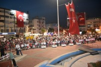 MEHTERAN TAKıMı - Aliağa 15 Temmuz Şehitlerini Andı