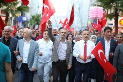 Çayırova'da 15 Temmuz'un Yıldönümü Binler Birlik Oldu