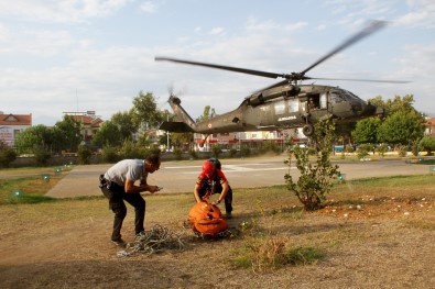 Fethiye'de Kayalıklardan Düşen Turist Helikopterle Kurtarıldı