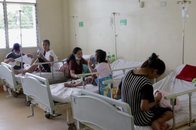 Filipinler'de dang humması salgını: 456 ölü