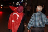 ŞEHİT YAKINLARI - Hain Kalkışmanın 3. Yıl Dönümünde Manisalılar Meydanı Doldurdu