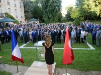 SAYGI DURUŞU - Türkiye'nin Paris Büyükelçiliği'nde 15 Temmuz Anma Töreni