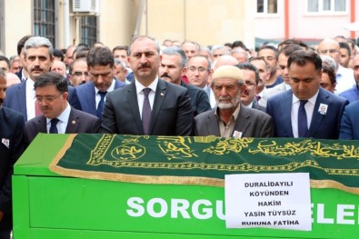 Kalp Krizinden Ölen Hakim Sorgun'da Toprağa Verildi