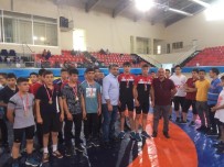 Pehlivanlar Şehitler İçin Mindere Çıktı