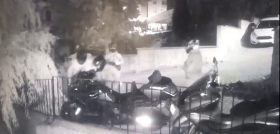 Ataşehir'de Kasklı Motosiklet Hırsızlığı Çetesi Kamerada