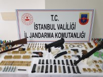 RUHSATSIZ SİLAH - 3 İlde Silah Kaçakçılarına Operasyonda Suikast Silahı Ele Geçirildi