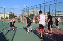 BASKETBOL TAKIMI - Büyükçekmece'de Sokak Basketbolu Nefesleri Kesti