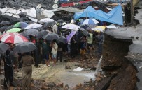 HAVA TRAFİĞİ - Hindistan'da Yağışlarda Ölenlerin Sayısı 30'Ü Yükseldi