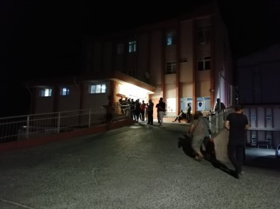 İzmir'de Gemi Yangını Açıklaması 2 Ölü, 14 Yaralı