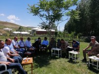 PİYADE ALBAY - Kaymakam Dundar Ve Başkan Ensari'den Mahalle Ziyareti