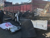 CENAZE ARACI - Ankara'da feci kaza:1 ölü