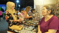 KADIN PLATFORMU - Burhaniye'de Kadınların Ürettiği Takılar İlgi Gördü