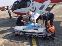 BALıKESIR DEVLET HASTANESI - Helikopter Ambulans 60 Yaşındaki Hasta İçin Havalandı
