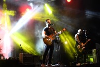 SEKSENDÖRT - İnegöl'de Grup Seksendört Rüzgârı