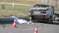 Konya'da İki Otomobil Çarpıştı Açıklaması 1 Ölü, 2 Yaralı Haberi