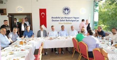 Başkan Güder TKB Ekibini Yemekte Ağırladı