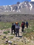 YARALI DAĞCI - Erciyes Dağı'nda Yaralanan Dağcı Tedavi Altına Alındı