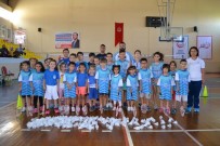 İSMET ÖZEL - Badminton Sporuna İlgi Artıyor