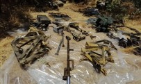 UÇAKSAVAR - Pençe-2 Harekâtı'nda Doçka Silahı İle Mühimmatlar Ele Geçirildi
